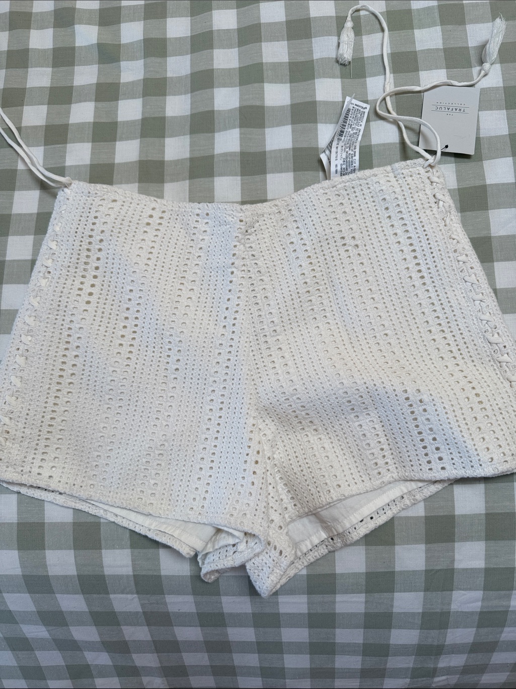 Zara Nwt Cream Eyelet Crochet Short Shorts